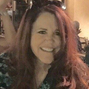 Meet your Posher, Dana